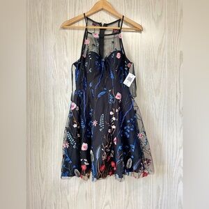 My Michelle Juniors 5 Womens Embroidered Flowers Formal Halter Dress NWT